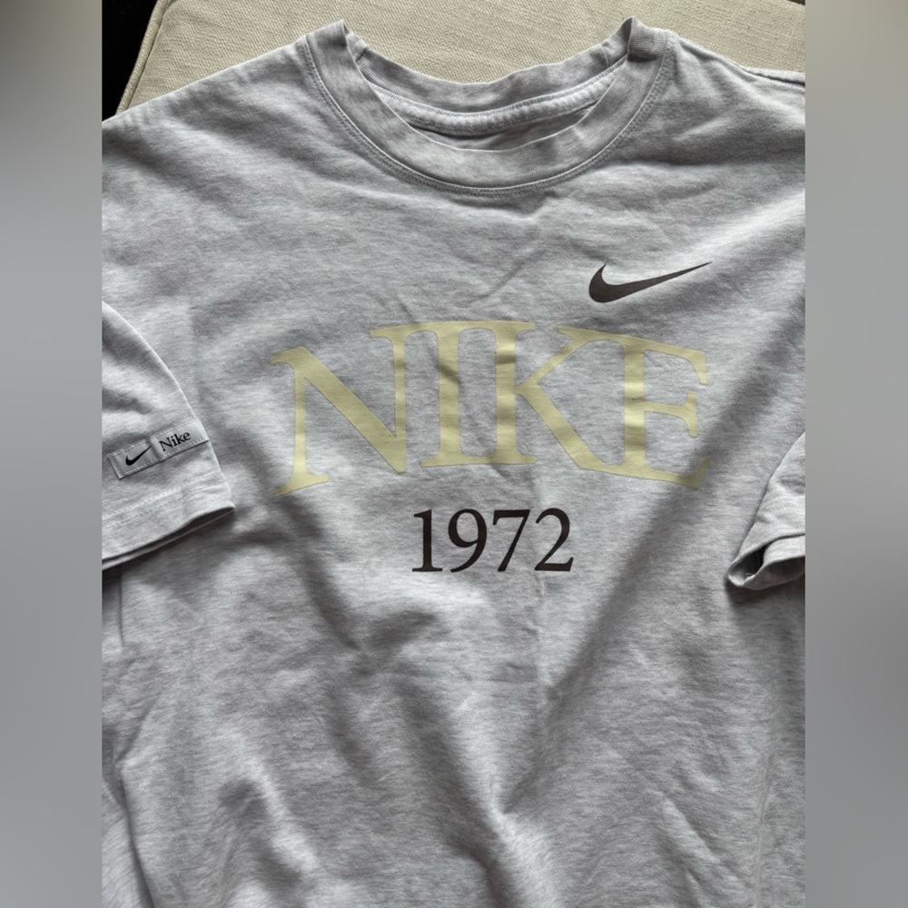 Nike Heather Gray Tee with Iconic Logo